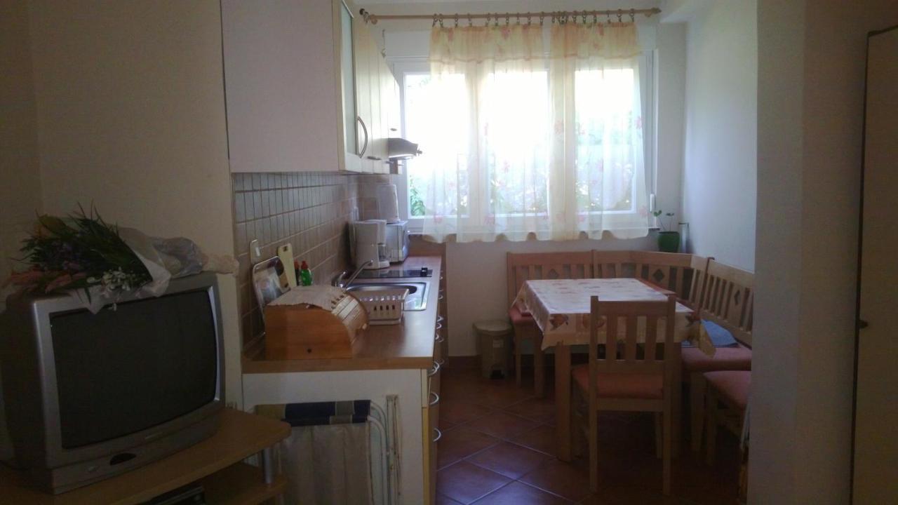 Sandra Rab Town Kültér fotó